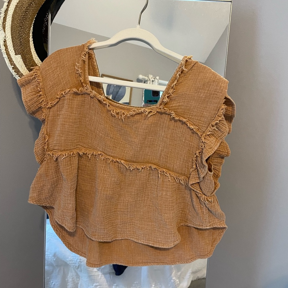 Cute top worn once